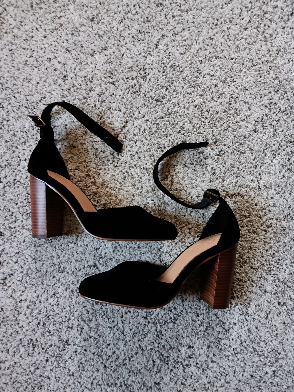 Soludos Collette Black Velvet Strap Block Stacked Heels Pumps Size 7